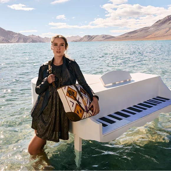 NWT Myra Bag My Desert Sunset Lg Shoulder Bag - Picture 2 of 8